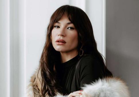 «Руки оторву»: мошенники довели до истерики недавно ставшую мамой Иду Галич