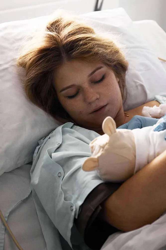 АЛЕКСАНДРА ТРУСОВА С СЫНОМ АЛЕКСАНДРА ТРУСОВА С СЫНОМ