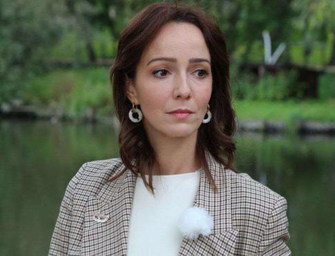 «Шанс есть всегда»: Ланская намекнула на возможную свадьбу