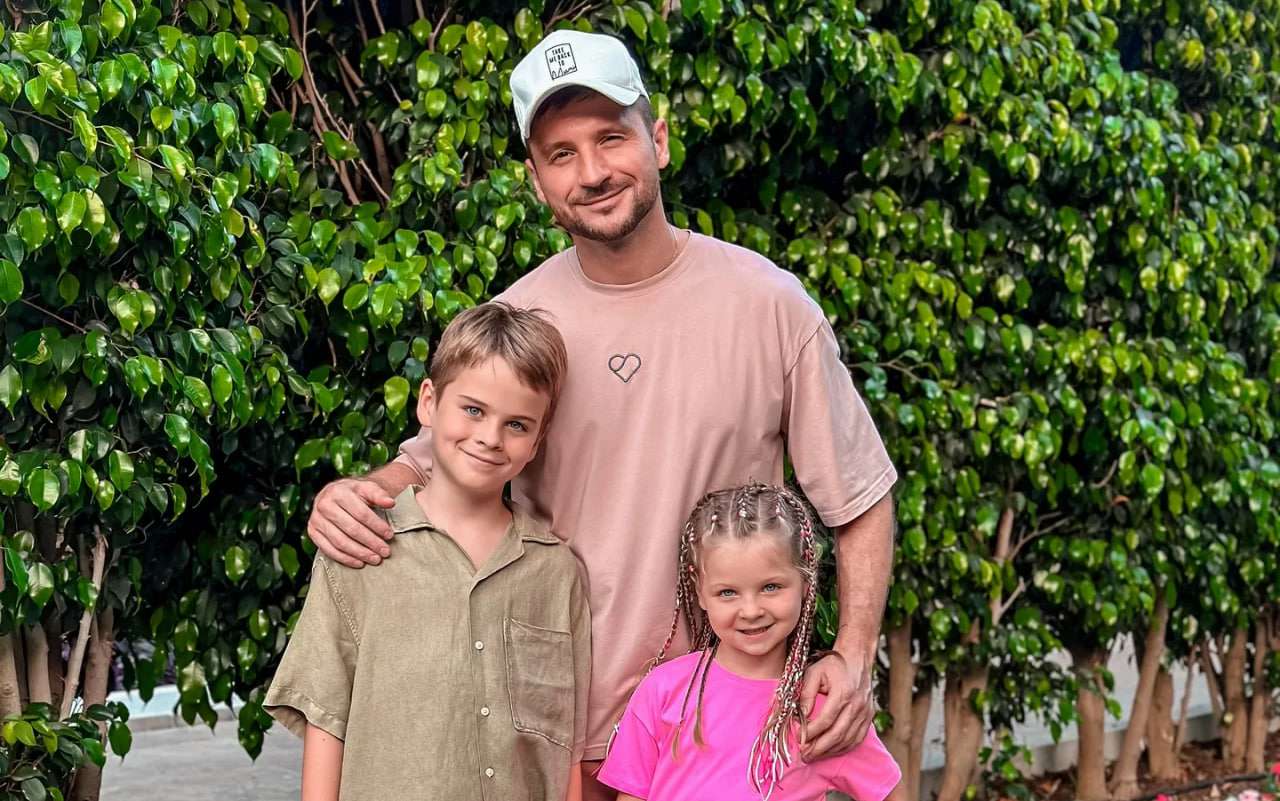 СЕРГЕЙ ЛАЗАРЕВ С ДЕТЬМИ