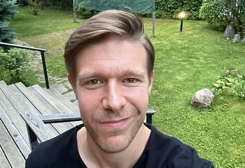 Никиту Ефремова сравнили с его легендарным дедом — новые фото актера