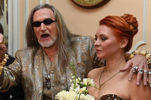 «За то, чтоб ты меня любила»: Джигурда страстно поздравил Анисину с 50-летием