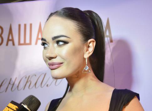 Яна Кошкина начала преследовать приятельницу Ташу Белую из-за бывшего мужа