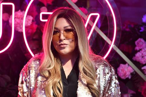 Отдыхающая на яхте Ирина Дубцова рассказала о боязни загара