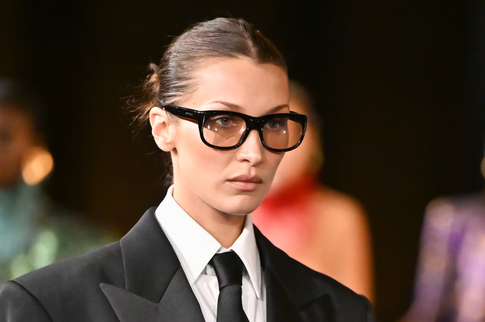 Деловой взгляд: тренды очков, которые сделают ваш образ умным и стильным