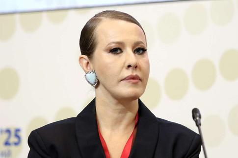 Ивлеева до сих пор игнорирует Собчак: «Много раз ей писала»