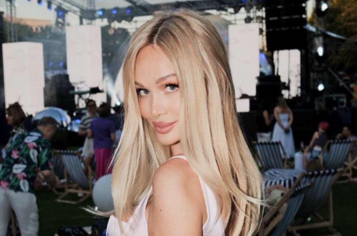 Виктория Лопырева