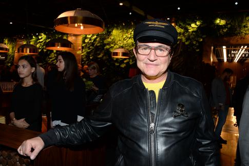 Дибров публично «уколол» неверную жену