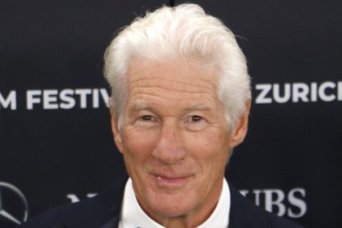 Ричард Гир не скрывает, что счастлив рядом с молодой супругой-испанкой