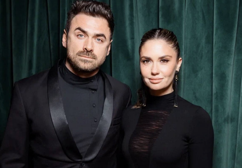 Беременная Агата Муцениеце похвасталась прической и макияжем: «К мужу!»