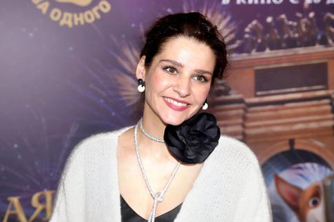 Глафира Тарханова скорректировала внешность