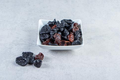 Чернослив в рационе: как извлечь пользу и избежать вреда