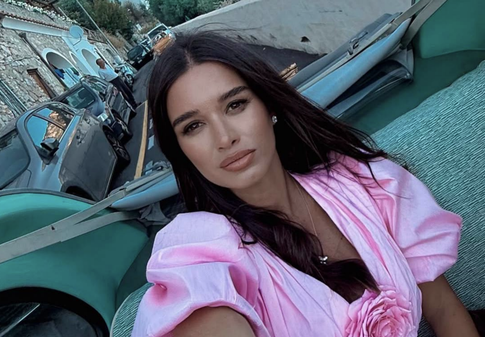 Бородина привезла из путешествий пару лишних килограммов: «Я зашиваю рот»