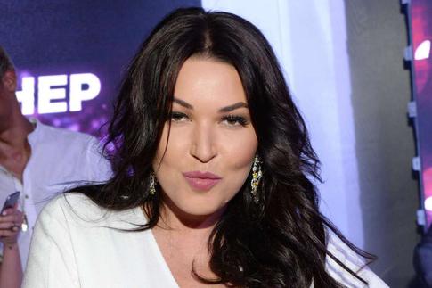 «Что за интрига?»: Дубцова удивила публику кадрами с маленькими детьми