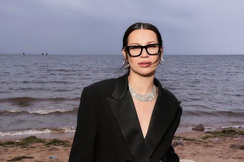 Декрет завершен: 35-летняя Галич оставила крошечную дочь ради работы