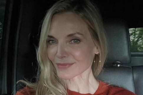 67-летняя Мишель Пфайффер впервые стала бабушкой