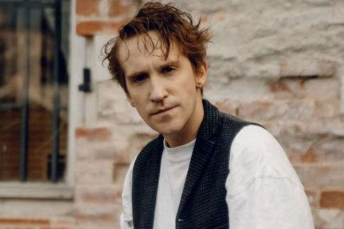 32-летний актер сериала «Кухня» рассказал об отношениях с братом-близнецом