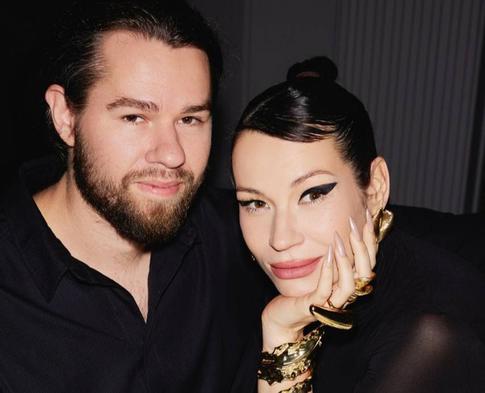 Жених Иды Галич не сразу узнал их новорожденную дочь: блогер опубликовала забавный риллс