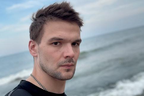 «Жутко обижало»: Алексей Коряков — о съемках в «Закрытой школе» и разочаровании