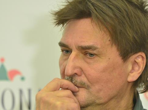 Утонувшего в Болгарии режиссера Бутусова похоронили под трек Майкла Джексона