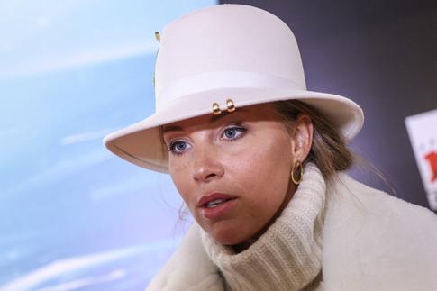 Полина Диброва пожаловалась на хейт и показала синяки на лице