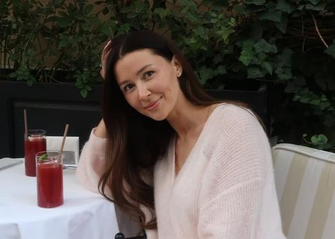 «Моя мама — настоящая героиня»: Анна Заворотнюк вспомнила свое «панковское» прошлое