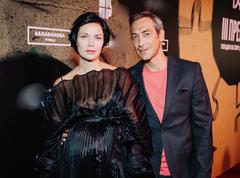 Ткаченко с беременной женой, строгая Мороз, вызывающая Ребенок: красная дорожка кинопремии