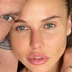 Отдых в Дубае, кольцо с бриллиантом: новая девушка Павла Мамаева намекнула на помолвку