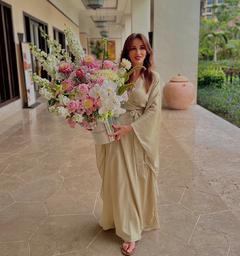 Чехова отметила 48-летие: кадры пляжной романтики