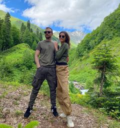 Алексея Чадова потянуло на экзотику: тревел-фото