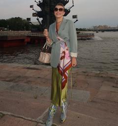 Собчак, Бондарчук, Ребенок, Милославская: битва луков с шелковым платком