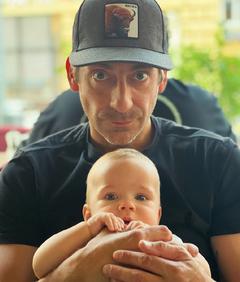 "Кажется, я занимаюсь рекламой детей": Артем Ткаченко снова стал отцом