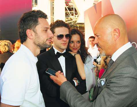 Весьма вероятно, что режиссер Дмитрий Грачёв уговаривает Федора Бондарчука снова сняться у него в кино. Константин Крюков и Алина Алексеева тоже вроде бы не прочь поучаствовать. Фото: Геннадий Авраменко. Весьма вероятно, что режиссер Дмитрий Грачёв уговаривает Федора Бондарчука снова сняться у него в кино. Константин Крюков и Алина Алексеева тоже вроде бы не прочь поучаствовать. Фото: Геннадий Авраменко.