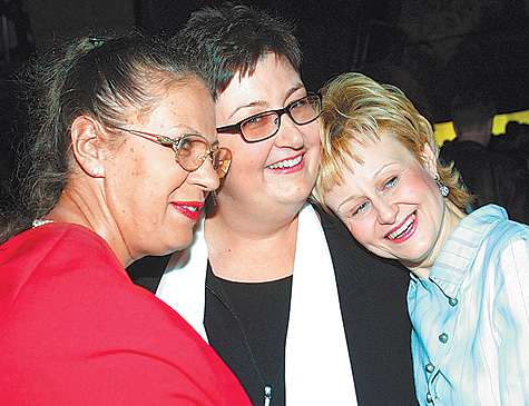 У современного русского детектива — руженское лицо: А. Маринина, Т. Устинова, Д. Донцова.