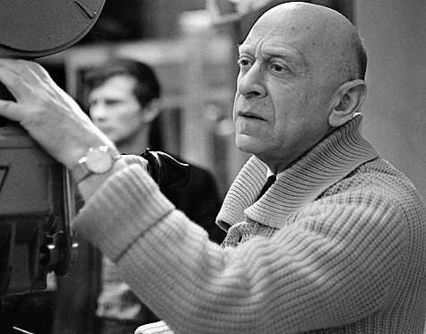 Владимир Рапопорт безропотно терпел измены любимой жены.