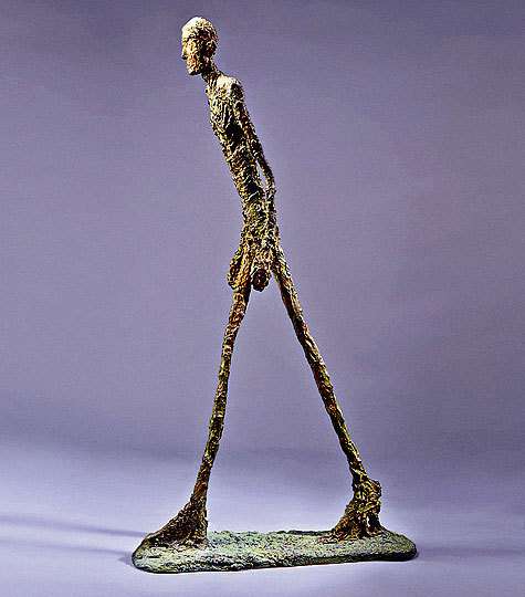 «Шагающий человек» ушел с аукциона за 104,3 миллиона долларов.