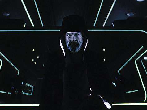 В 2010-м он снова вернулся в роли уже постаревшего Кевина в картине «Трон: Наследие».