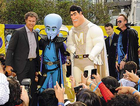 В начале октября Уилл Феррелл, сыгравший в мультфильме «Мегамозг» главного героя, попал в Книгу рекордов Гиннесса, собрав в одном месте максимальное количество людей, одетых в костюмы супергероев. В общей сложности на мероприятие пришло 1580 человек.