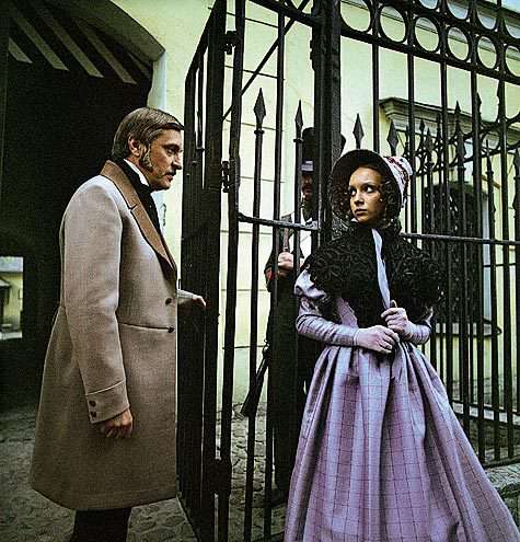 Роль Настеньки была в сценарии прописана туманно. Но Ирина Мазуркевич смогла добавить в этот образ сочных красок.