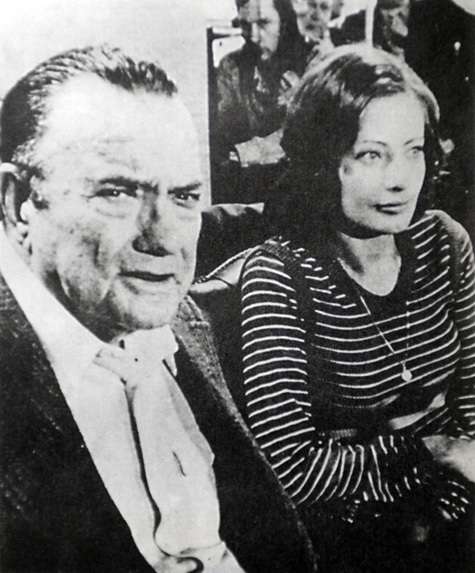 Адмирал Тэйт с дочерью во время их первой пресс-конференции во Флориде. 1975 год.