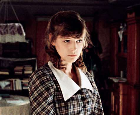 Татьяна Ташкова сыграла почти в 40 картинах, однако в народе ее запомнили как «тетю Асю». Татьяна Ташкова сыграла почти в 40 картинах, однако в народе ее запомнили как «тетю Асю».