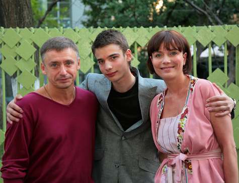 С бывшей супругой Екатериной Семеновой и старшим сыном Никитой у Антона сейчас хорошие отношения.