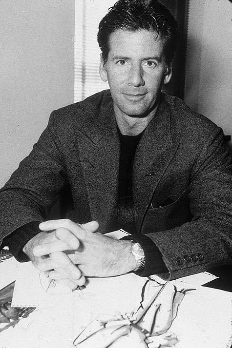 Так же как и джинсы, ароматы от американского дизайнера Кельвина Кляйна обязательно должны быть в «гардеробе».