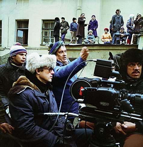 Весь процесс съемок проходил под неусыпным надзором аппаратчиков из Госкино.