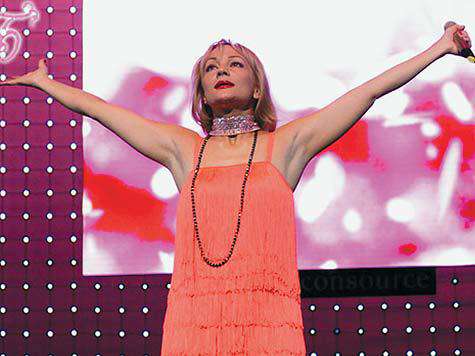 В этом году исполнилось ровно 20 лет с первого выступления Татьяны Булановой, которое состоялось на сцене актового зала Технологического института. С тех пор певица стала уже легендой отечественной эстрады. И ей самой этот статус очень нравится.