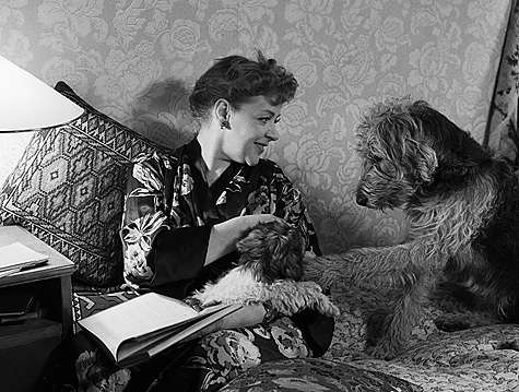 В доме актрисы всегда жили несколько собак.