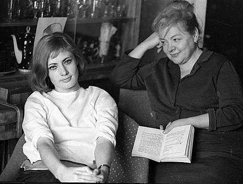 Уехав за границу, Вика настойчиво звала мать к себе. Но Федорова так и не успела собрать документы...