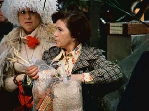 «Гараж» – фильм уникальный. Нет ни погонь, ни перестрелок. А из трупов – только потекшая синюшная тушка курицы.