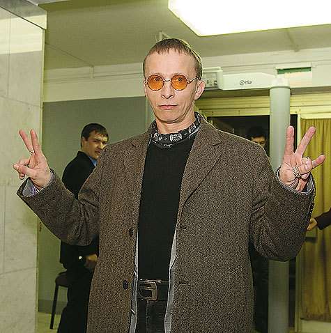 Иван Охлобыстин был, как, всегда активен и шутил не только в фойе, но и в своем Твиттере. фото: Геннадий Авраменко