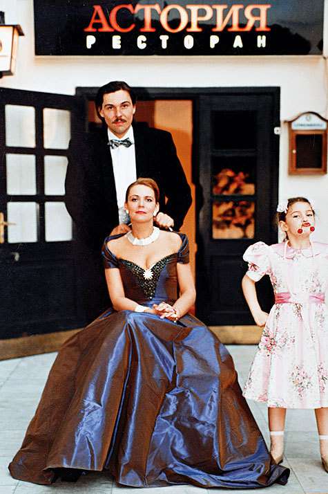 Второй муж, Кирилл Мозгалевский, уверен, что их встреча с Аленой – мистическое совпадение.